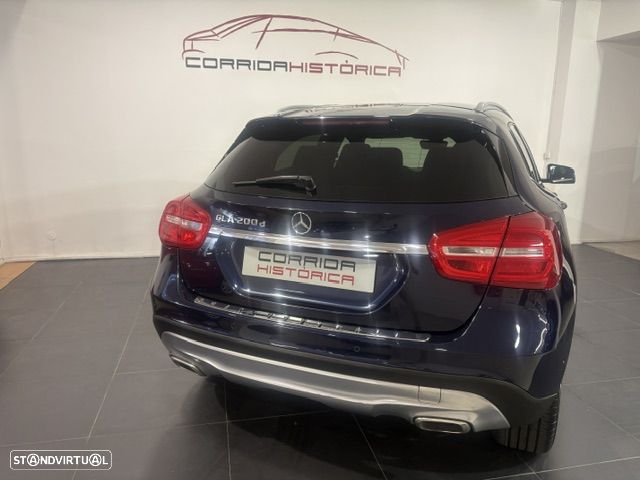 Mercedes-Benz GLA 200 d Urban Aut. - 11