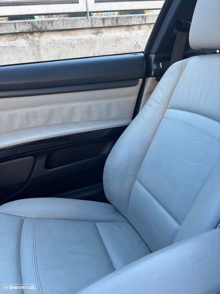 BMW 320 d Coupe - 10