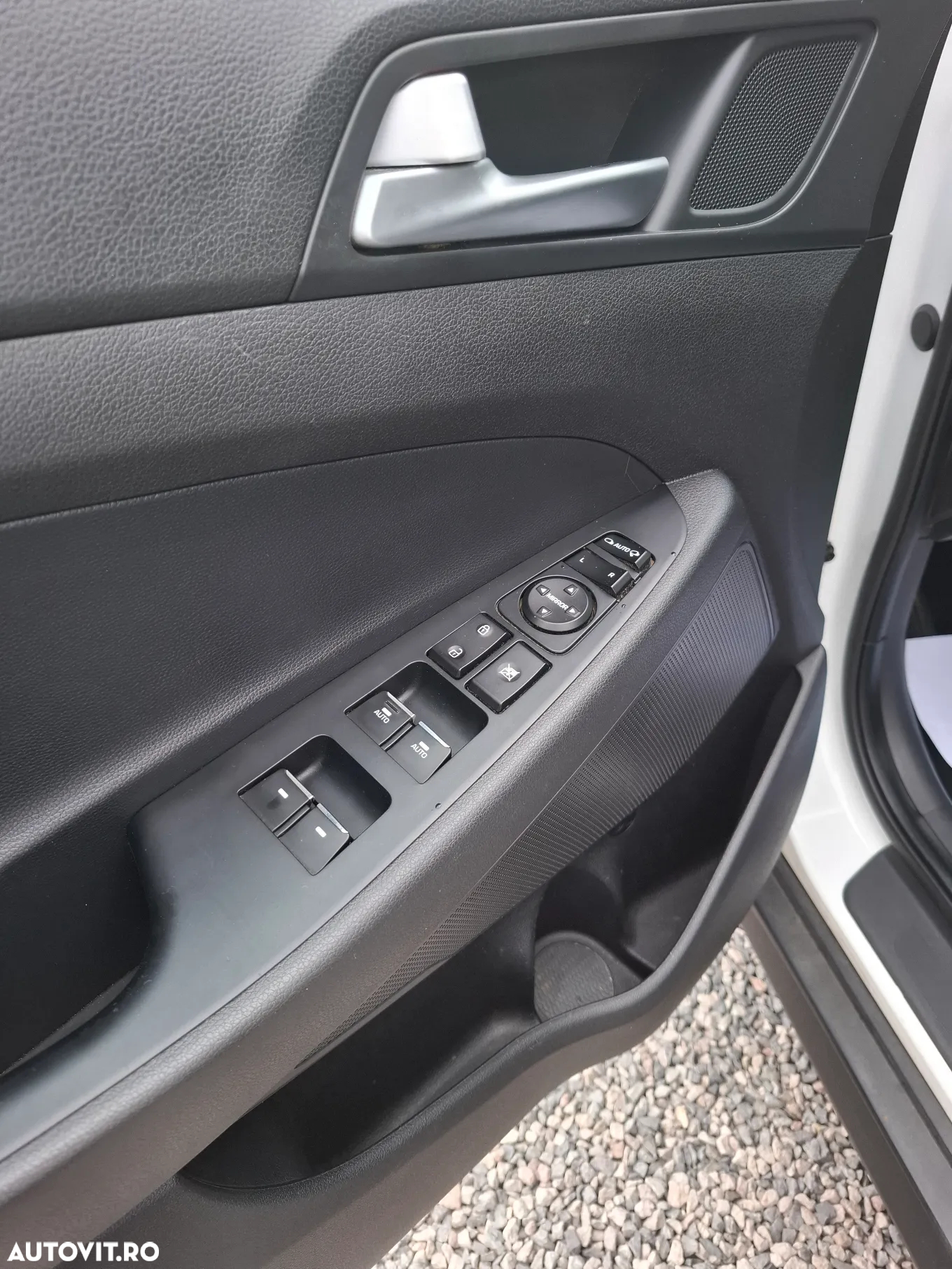Hyundai Tucson 1.6 CRDi 2WD Select - 25