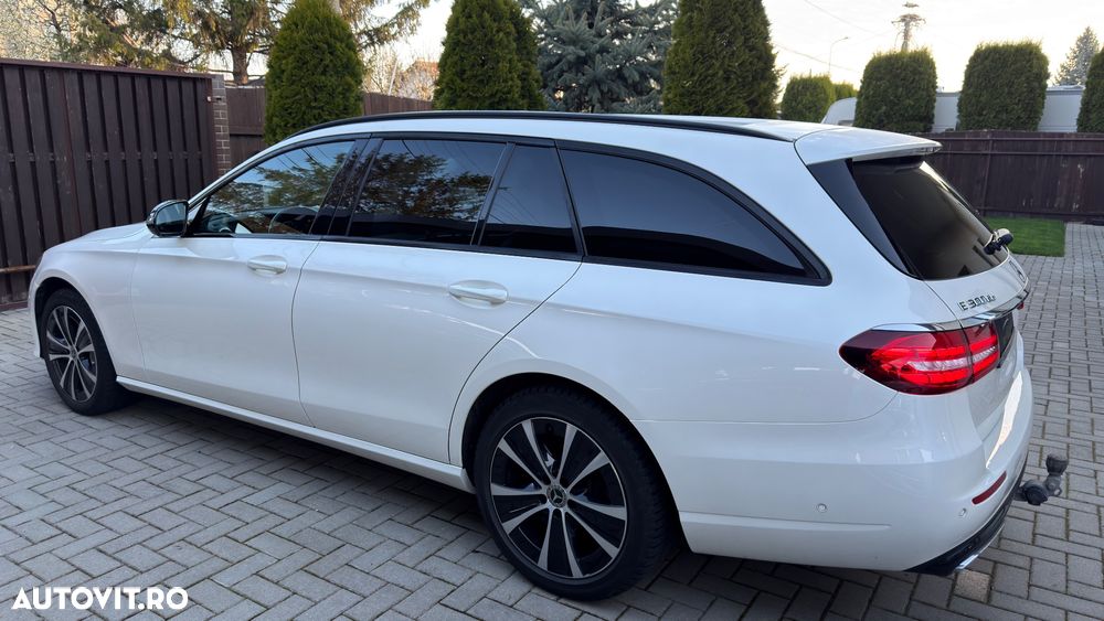 Mercedes-Benz E 300 de 4Matic 9G-TRONIC - 3