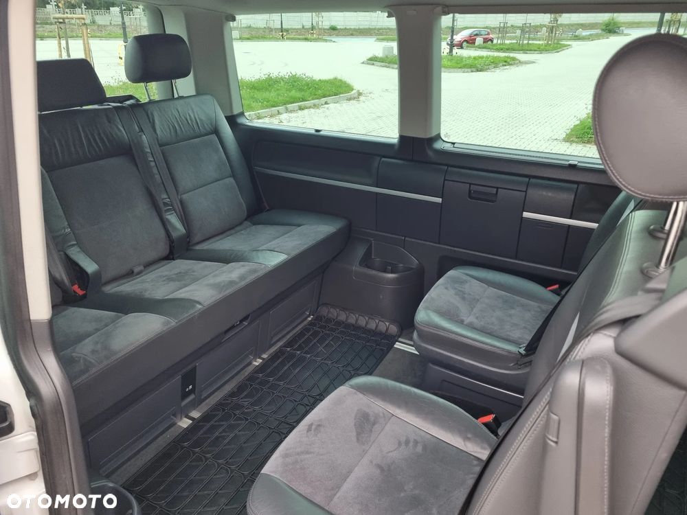 Volkswagen Multivan - 19