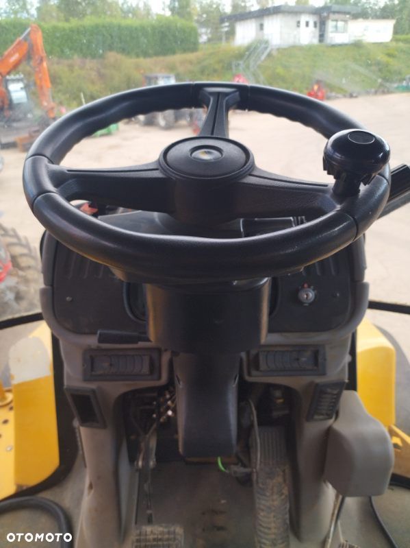 Challenger Terra Gator TG 8333 - 11