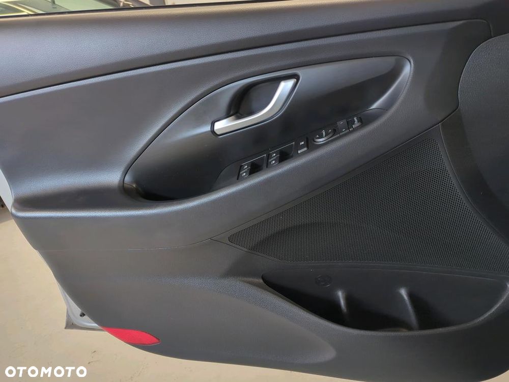 Hyundai i30 1.0 T-GDI Modern - 17