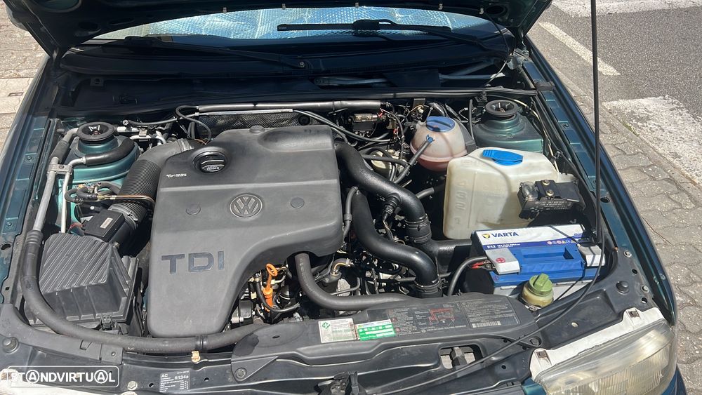 VW Passat 1.9 TDi Confortline - 12