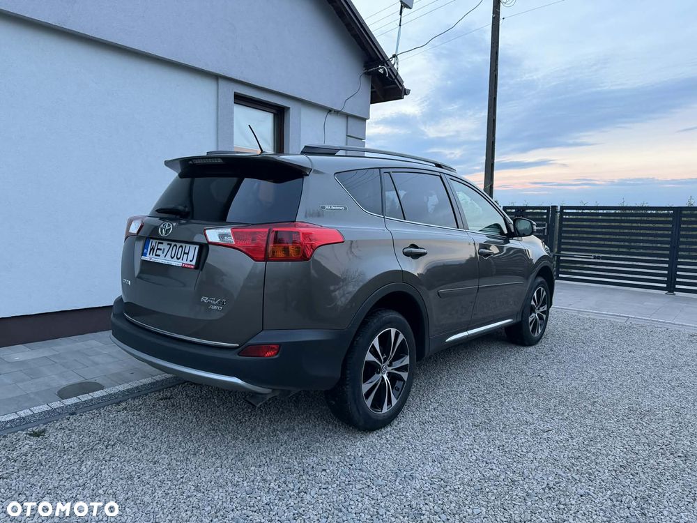 Toyota RAV4 2.0 Premium - 2
