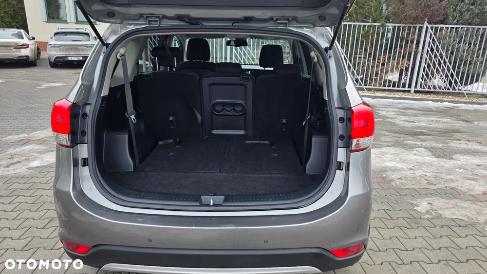 Kia Carens 1.7 CRDi Business Line 7os 7DCT - 8