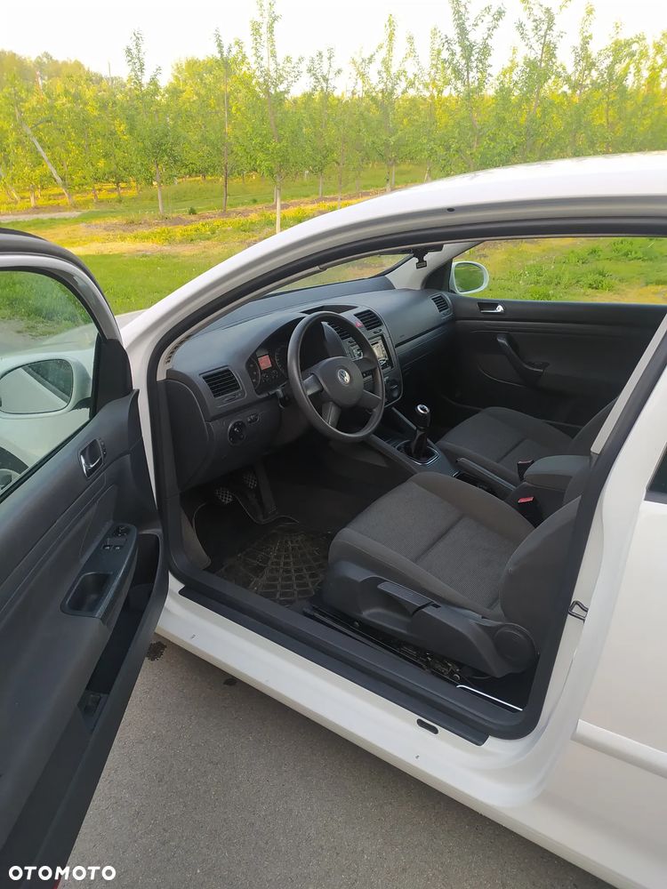 Volkswagen Golf 1.4 FSI Comfortline - 11