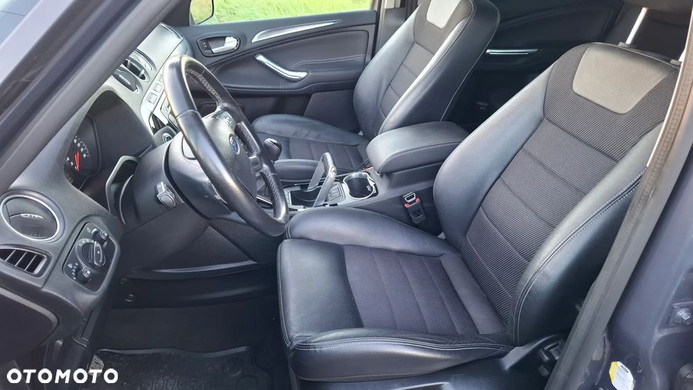 Ford S-Max 2.0 TDCi DPF Titanium X - 17