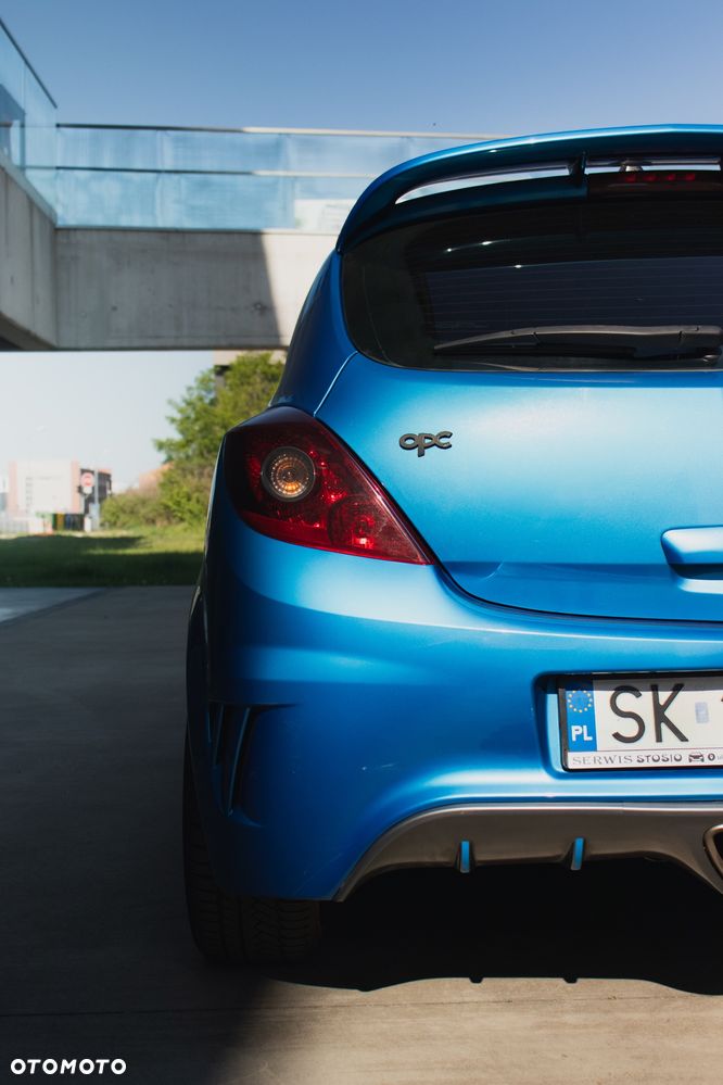 Opel Corsa 1.6T OPC - 7