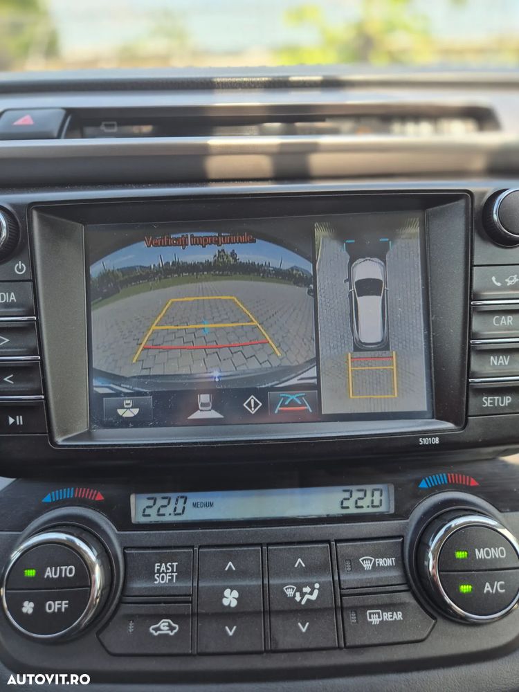 Toyota RAV4 2.5 VVT-i 4x4 Luxury - 17
