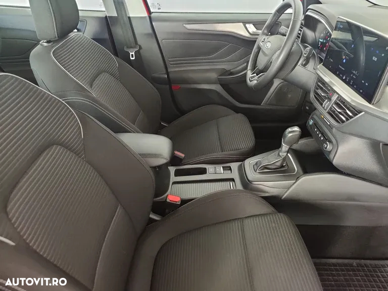 Ford Focus 1.0 EcoBoost MHEV Titanium - 10