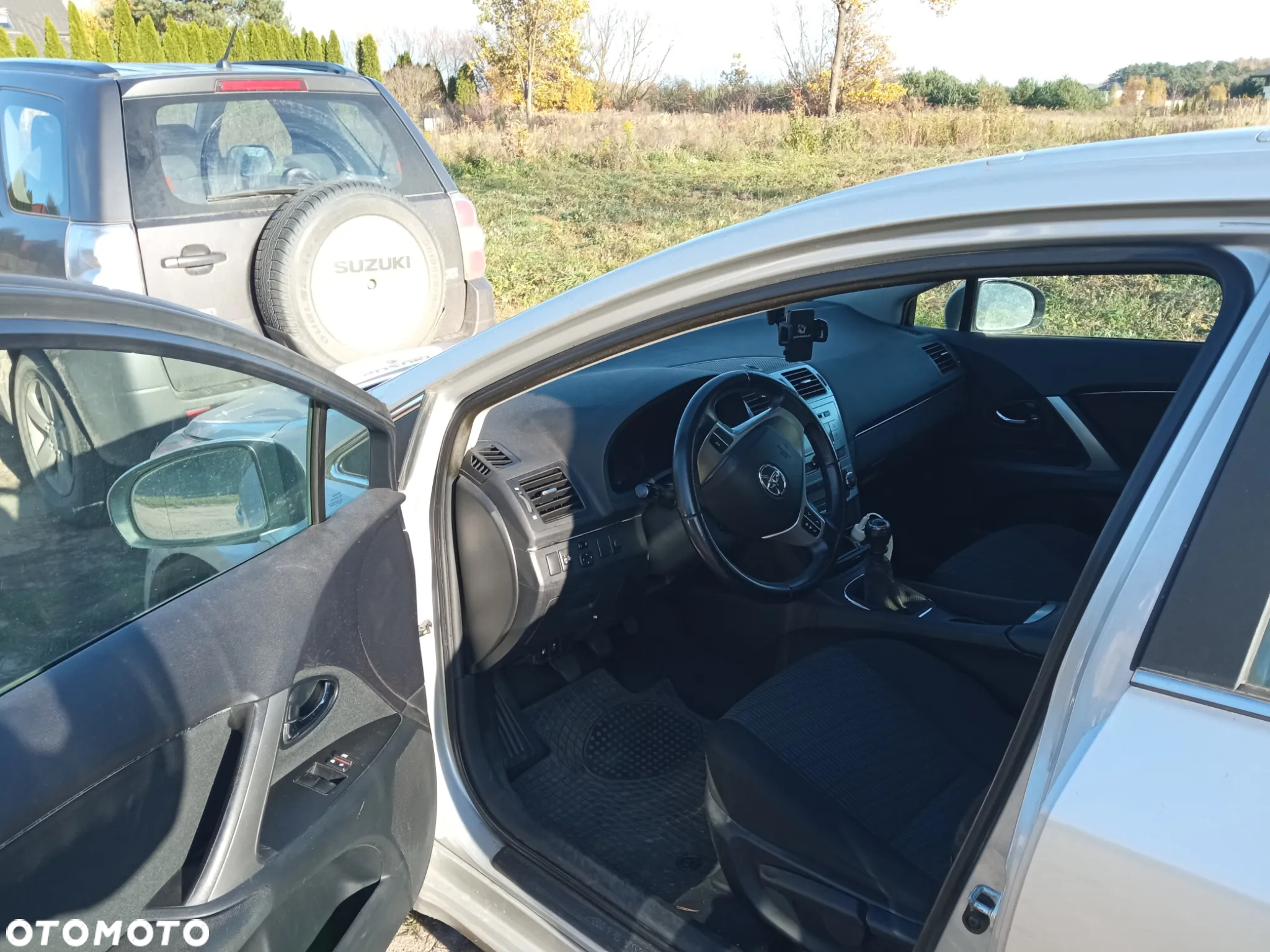 Toyota Avensis 2.0 D-4D Active - 11