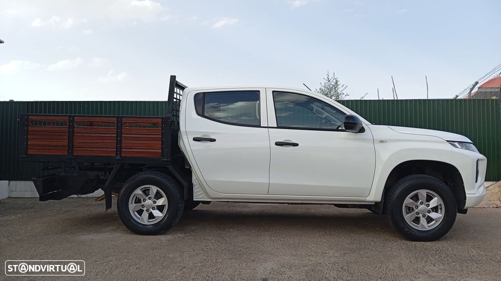 Mitsubishi L200 2.3 DI-D CD Invite 4WD - 3