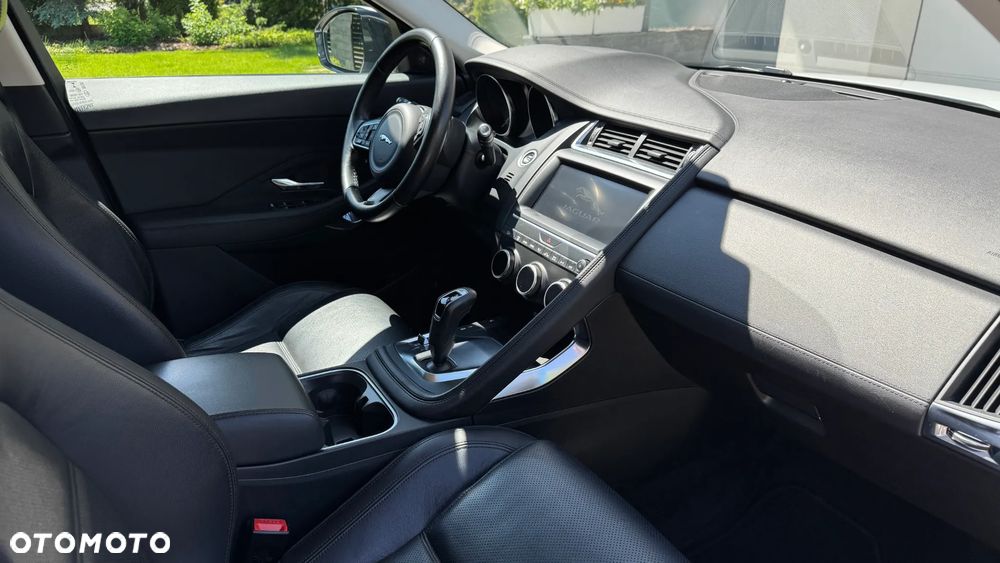 Jaguar E-Pace 2.0 i4P AWD S - 12