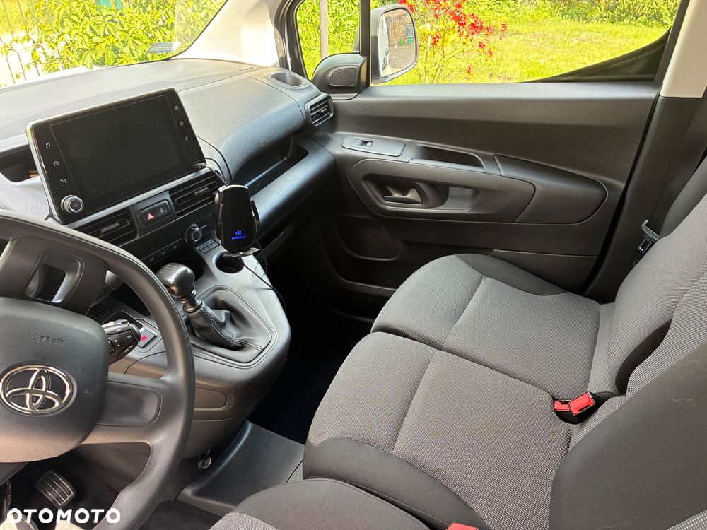 Toyota Proace City - 10
