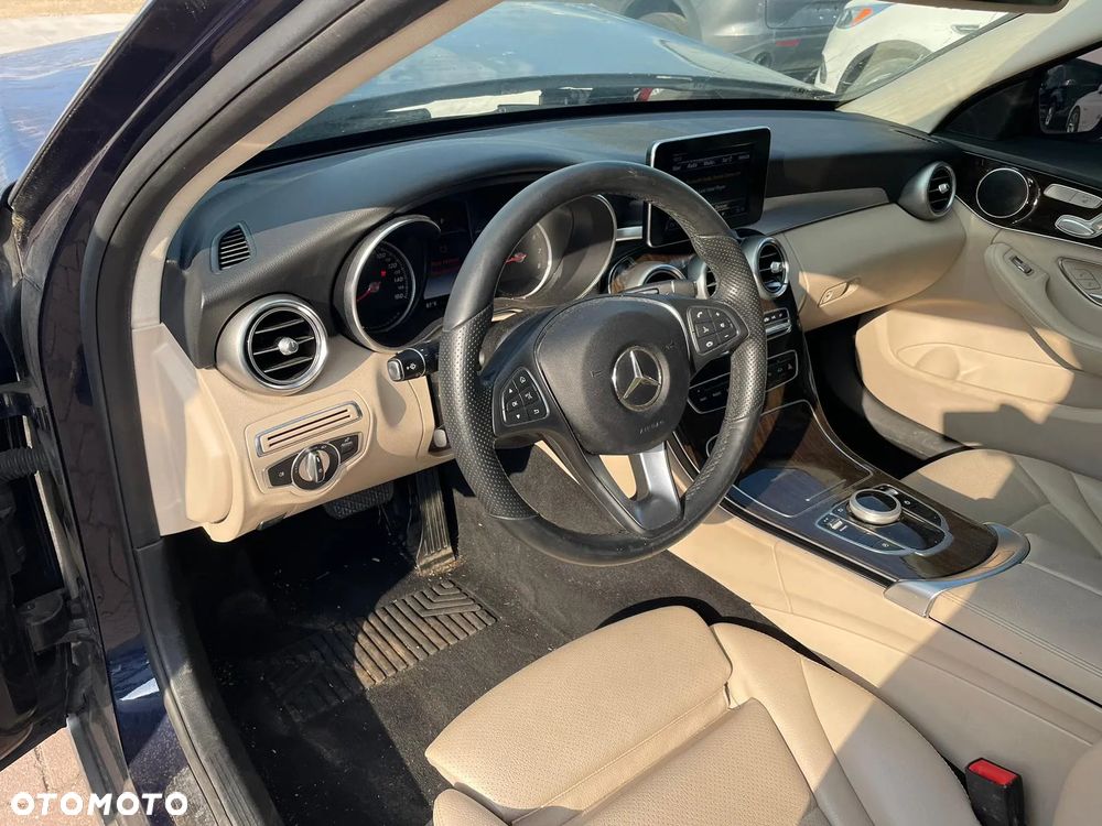 Mercedes-Benz Klasa C 300 4Matic 9G-TRONIC - 10