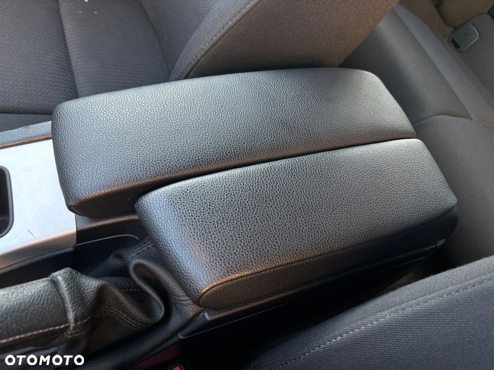 BMW Seria 3 318d DPF Edition Lifestyle - 21