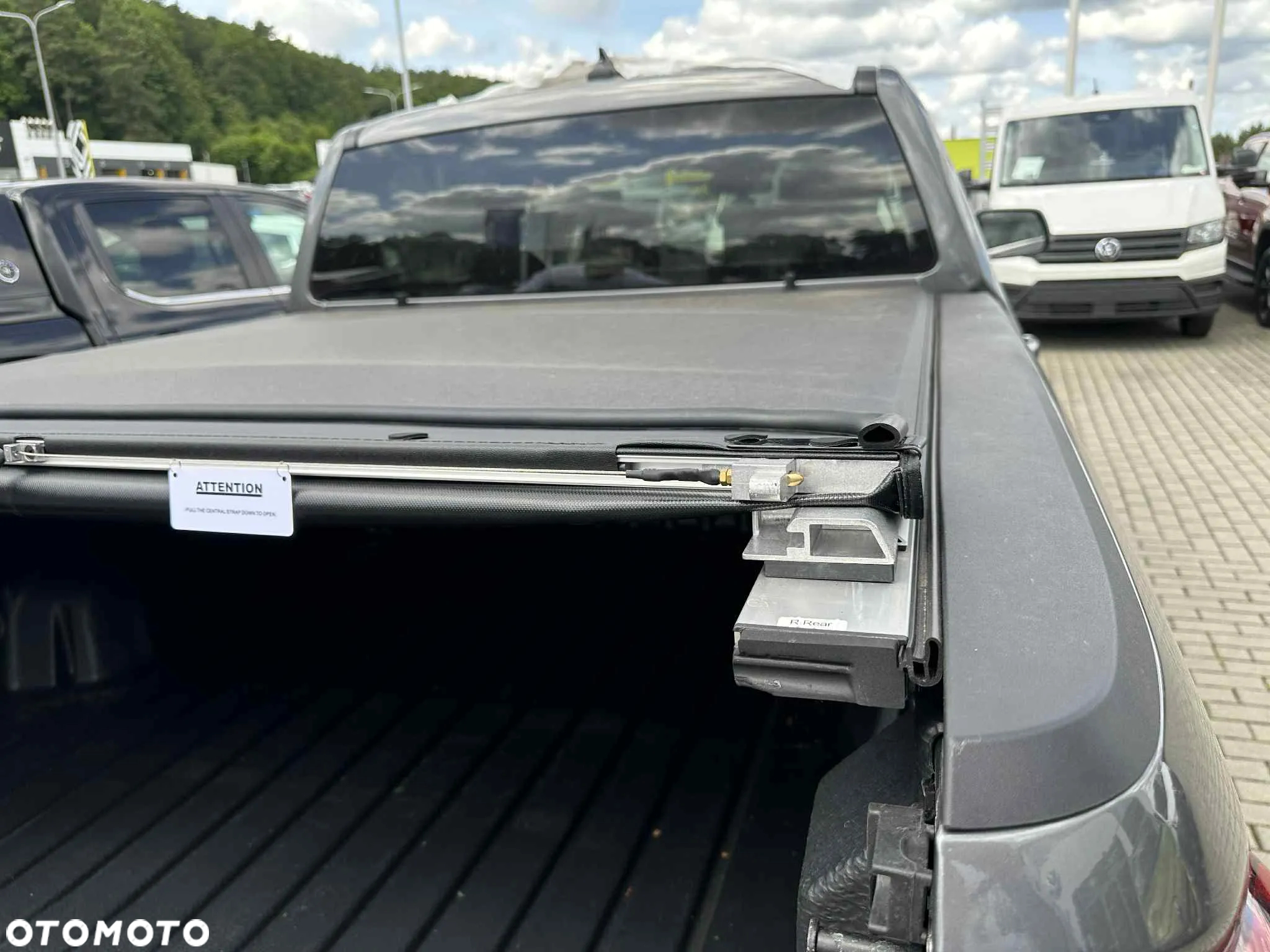 Volkswagen Amarok - 8