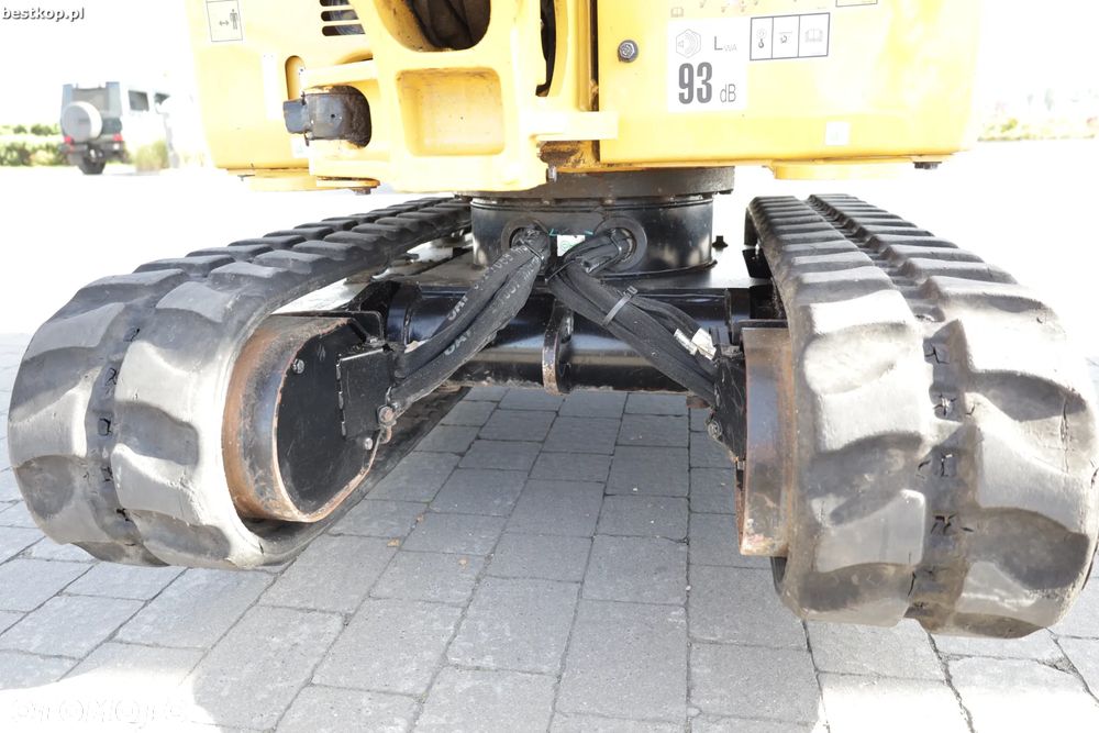 Caterpillar 301,6 - 18