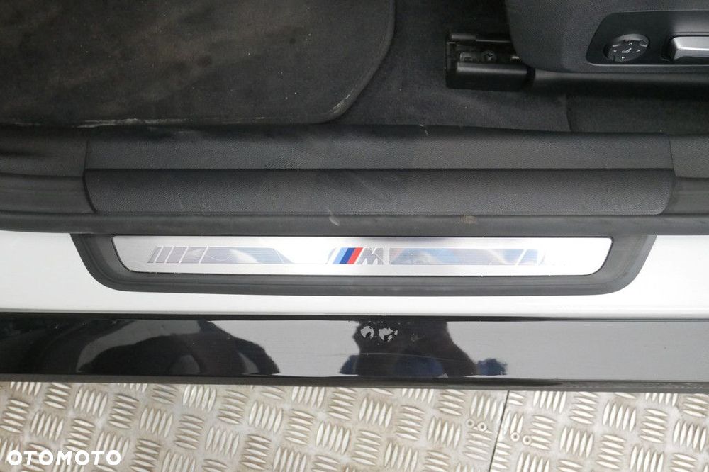BMW i4 - 36