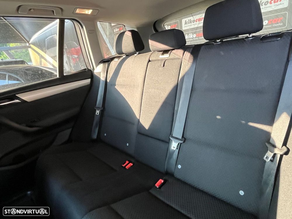 BMW X3 18 d sDrive Auto - 41