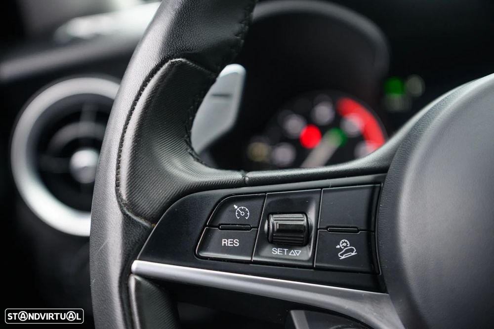 Alfa Romeo Stelvio 2.2 D Super AT8 Q4 - 32