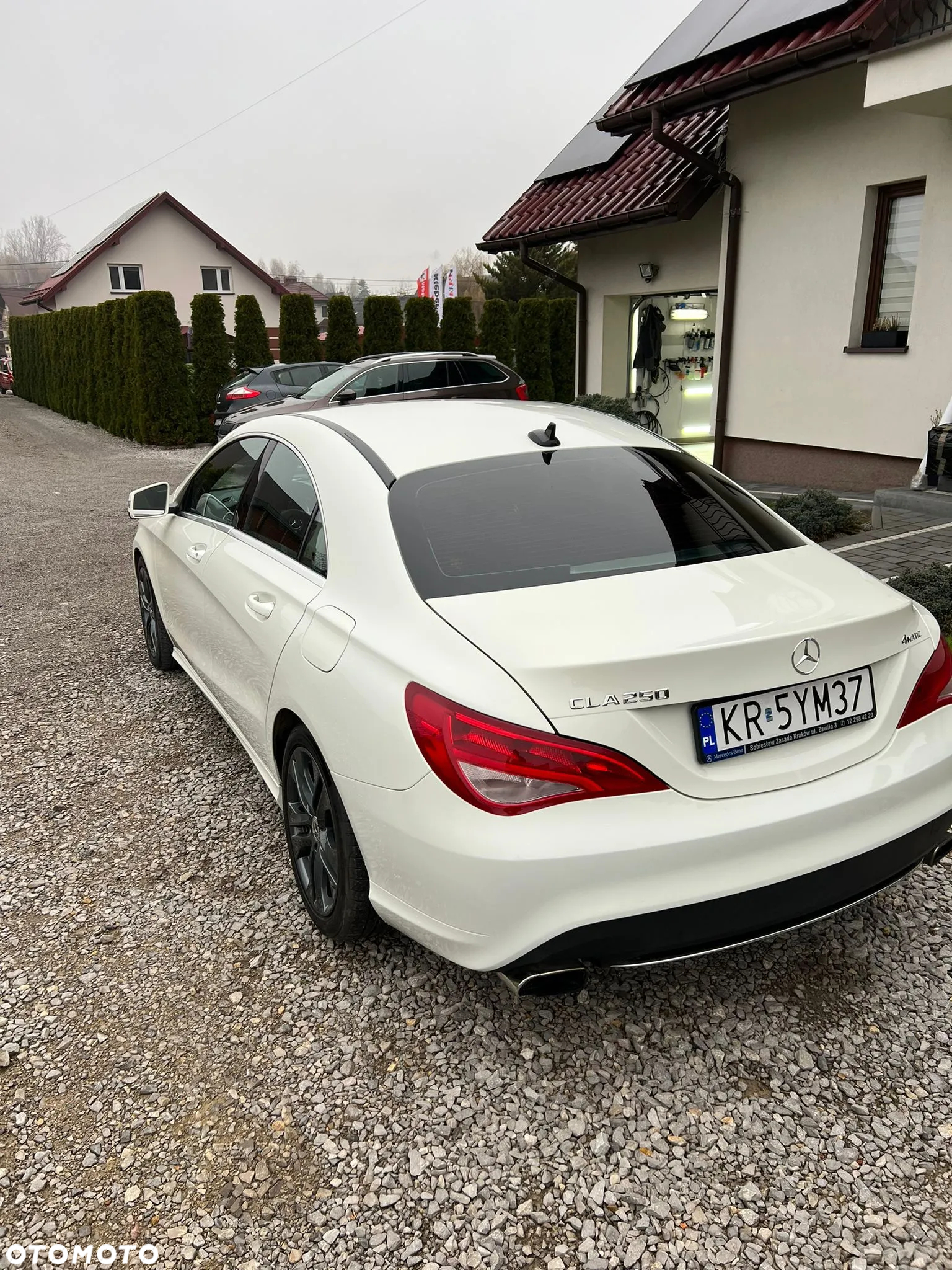 Mercedes-Benz CLA 250 4Matic 7G-DCT - 2