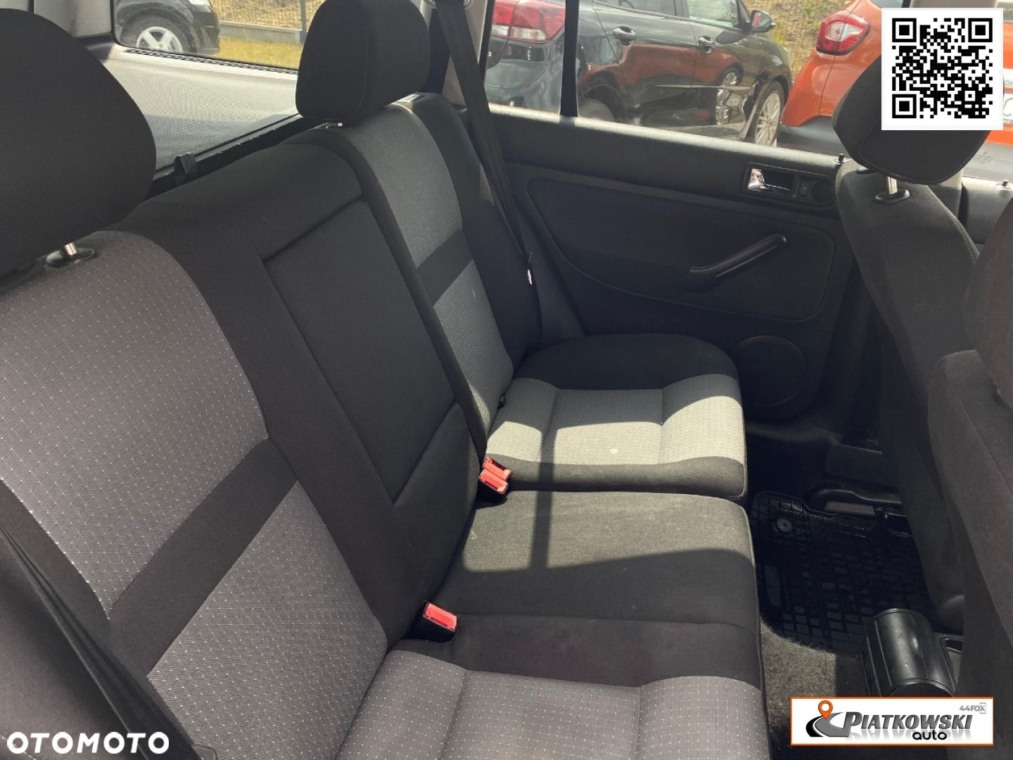 Volkswagen Golf - 23