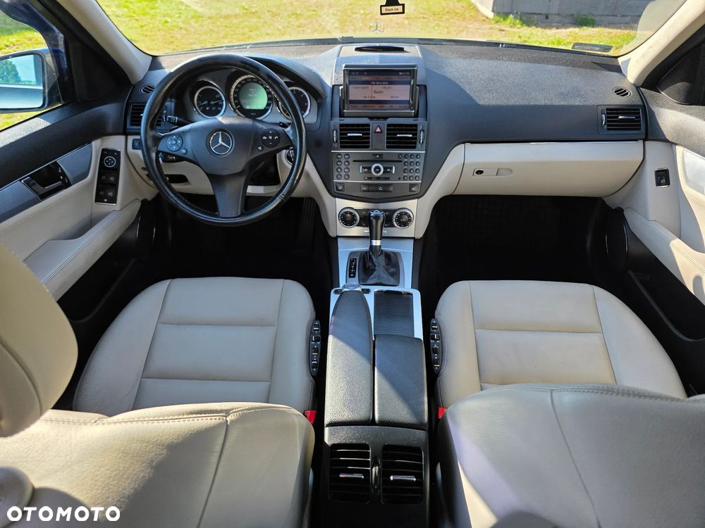 Mercedes-Benz Klasa C 250 CDI BlueEff Avantgarde 4-Matic - 11