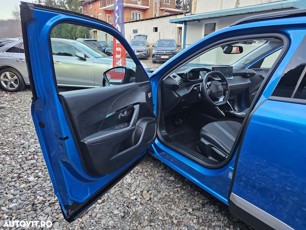 Peugeot 2008 1.5 BlueHDI STT EAT8 GT Line - 17