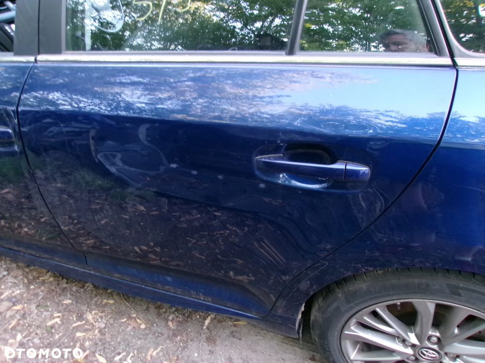 DRZWI LEWY TYŁ KOMBI  TOYOTA AVENSIS T27 T29 09-18  8T5 - 1