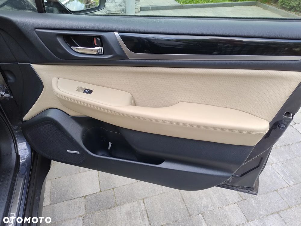 Subaru Outback 2.0D Exclusive Lineartronic - 29