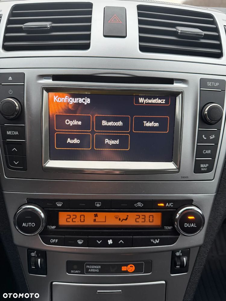 Toyota Avensis Touring Sports 1.8 Business Edition - 16