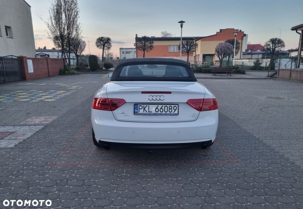 Audi A5 Cabrio - 8