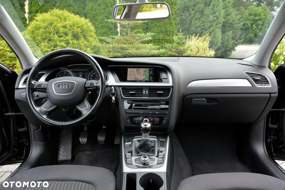 Audi A4 Limousine 2.0 TDI DPF clean diesel S line Sportpaket - 25