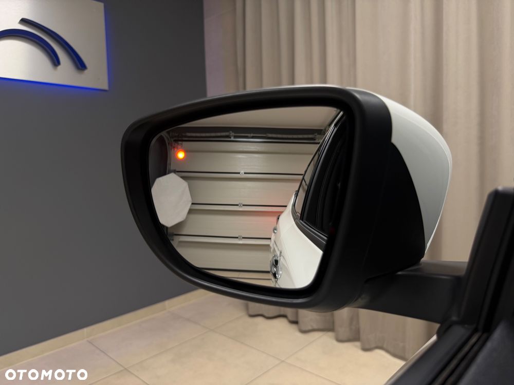 Nissan Leaf 40kWh N-Connecta - 19