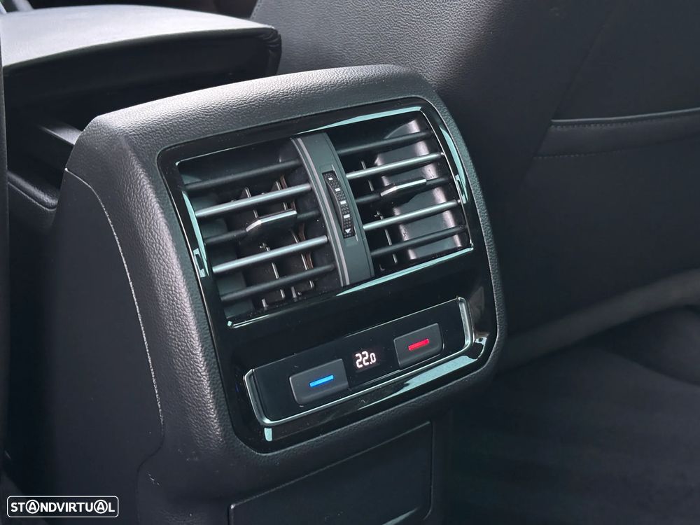VW Passat 2.0 TDI Highline DSG - 30
