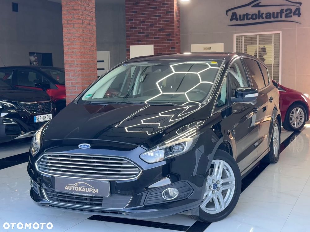 Ford S-Max 2.0 TDCi Titanium PowerShift - 7