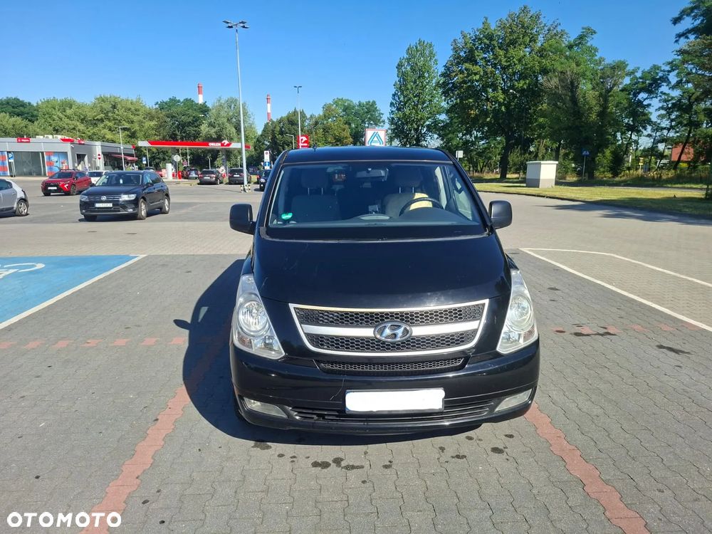 Hyundai H-1 - 2