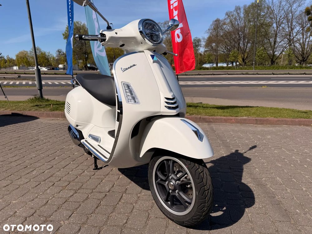 Vespa GTS - 2
