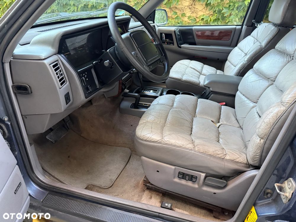 Jeep Grand Cherokee - 11