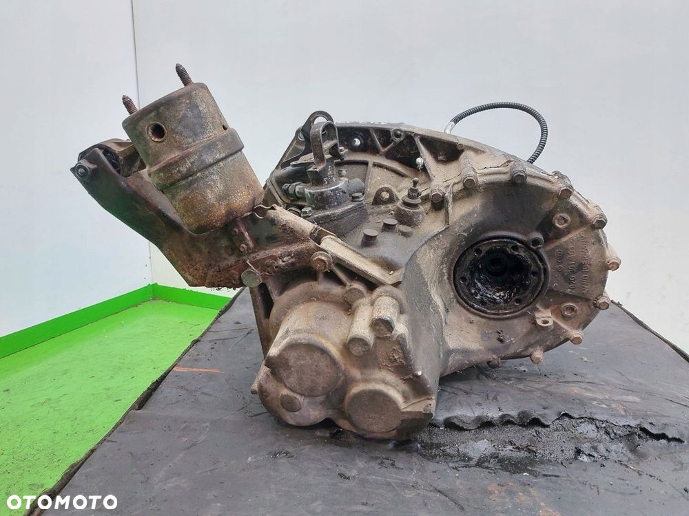 Skrzynia biegów Manualna VW Transporter T4 1992-2003 2.5 TDI KOD:AFK - 9