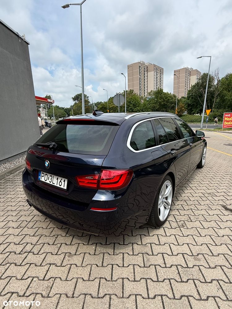 BMW Seria 5 520i - 8
