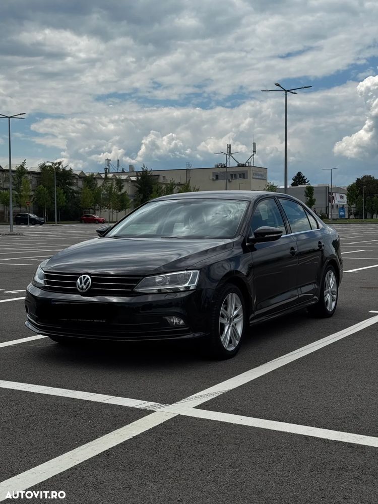 Volkswagen Jetta 1.4 TSI Comfortline - 1