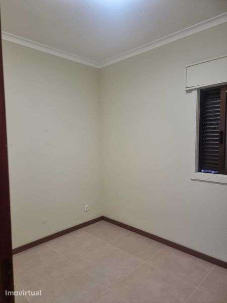 Excelente T3 inserido em moradia em Alfena (Valondo-Porto) - Grande imagem: 5/6