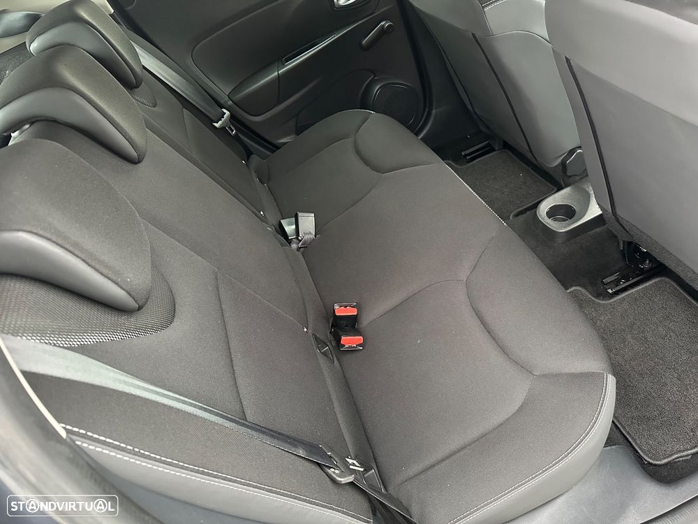 Renault Clio 1.5 dCi Limited EDition - 16