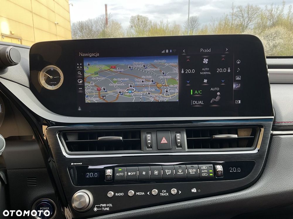 Lexus ES 300h F Sport Edition - 30