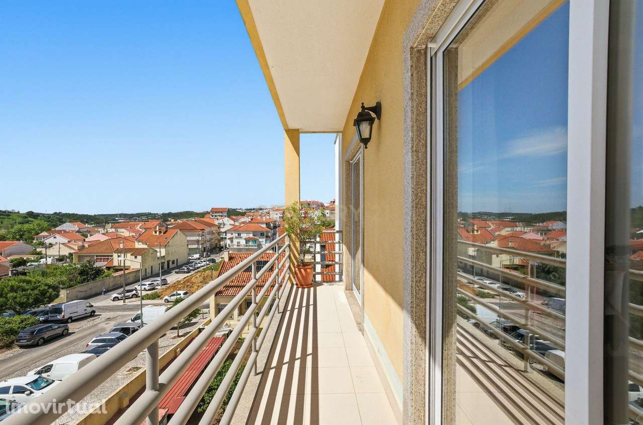 APARTAMENTO T3 CASAL DE CAMBRA GARAGEM E ARRECADAÇÃO - Grande imagem: 5/33