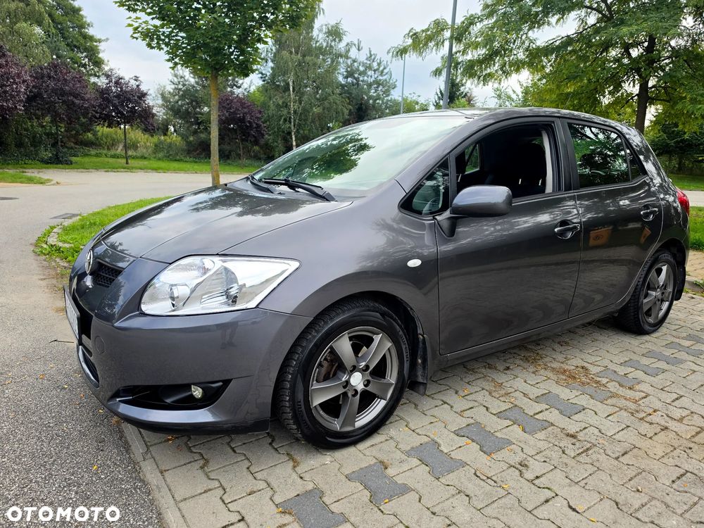Toyota Auris 1.6 VVT-i Executive - 4