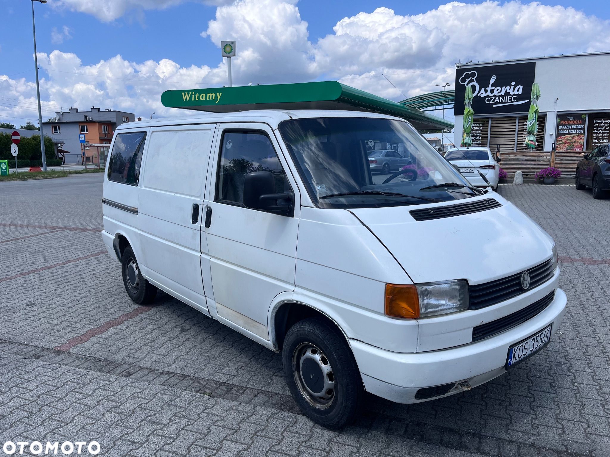 Volkswagen Transporter - 1